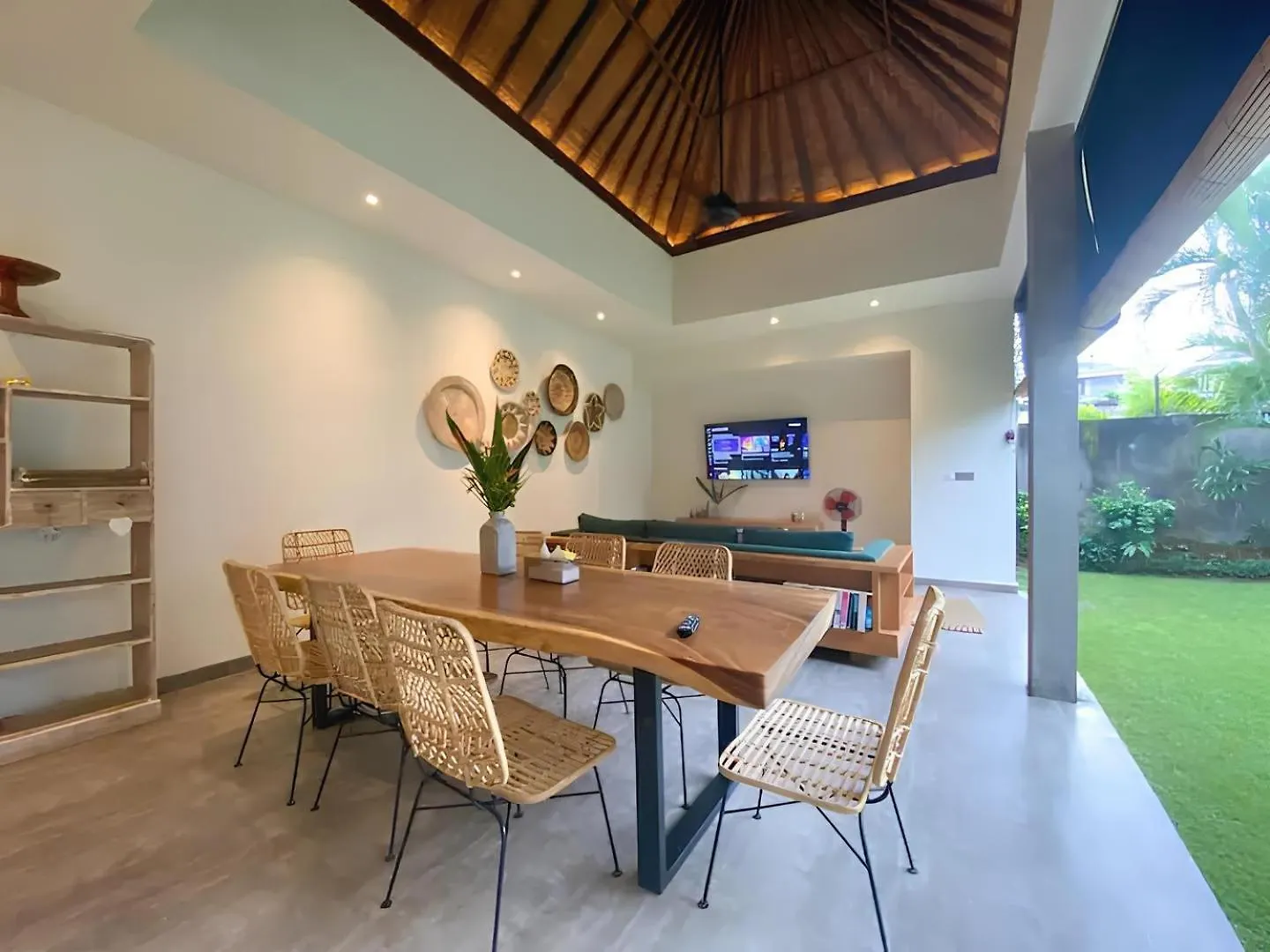 Villa Grandlux Bali 2 Bed Villa Pool Big Garden Seminyak