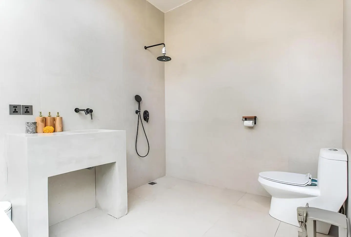 Villa Grandlux Bali 2 Bed Villa Pool Big Garden Seminyak  Indonesia
