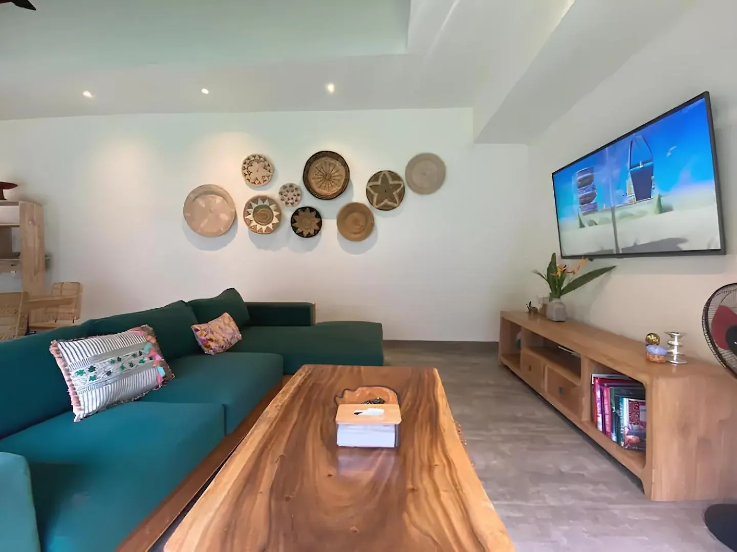 Villa Grandlux Bali 2 Bed Villa Pool Big Garden Seminyak  Indonesia
